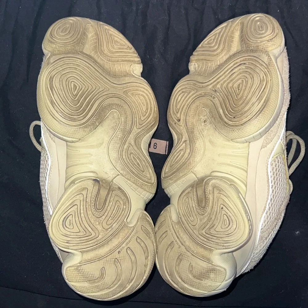 Yeezy Super moon yellow - Picture 6 of 8
